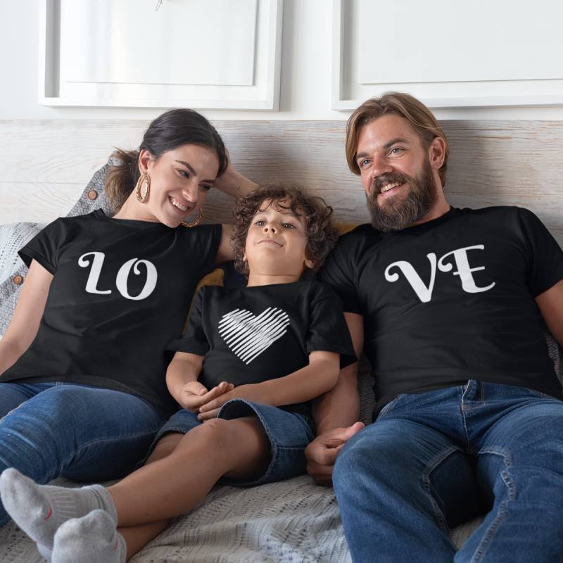 love-family-quotes-printed-tshirt-Black-Aster4dotcom